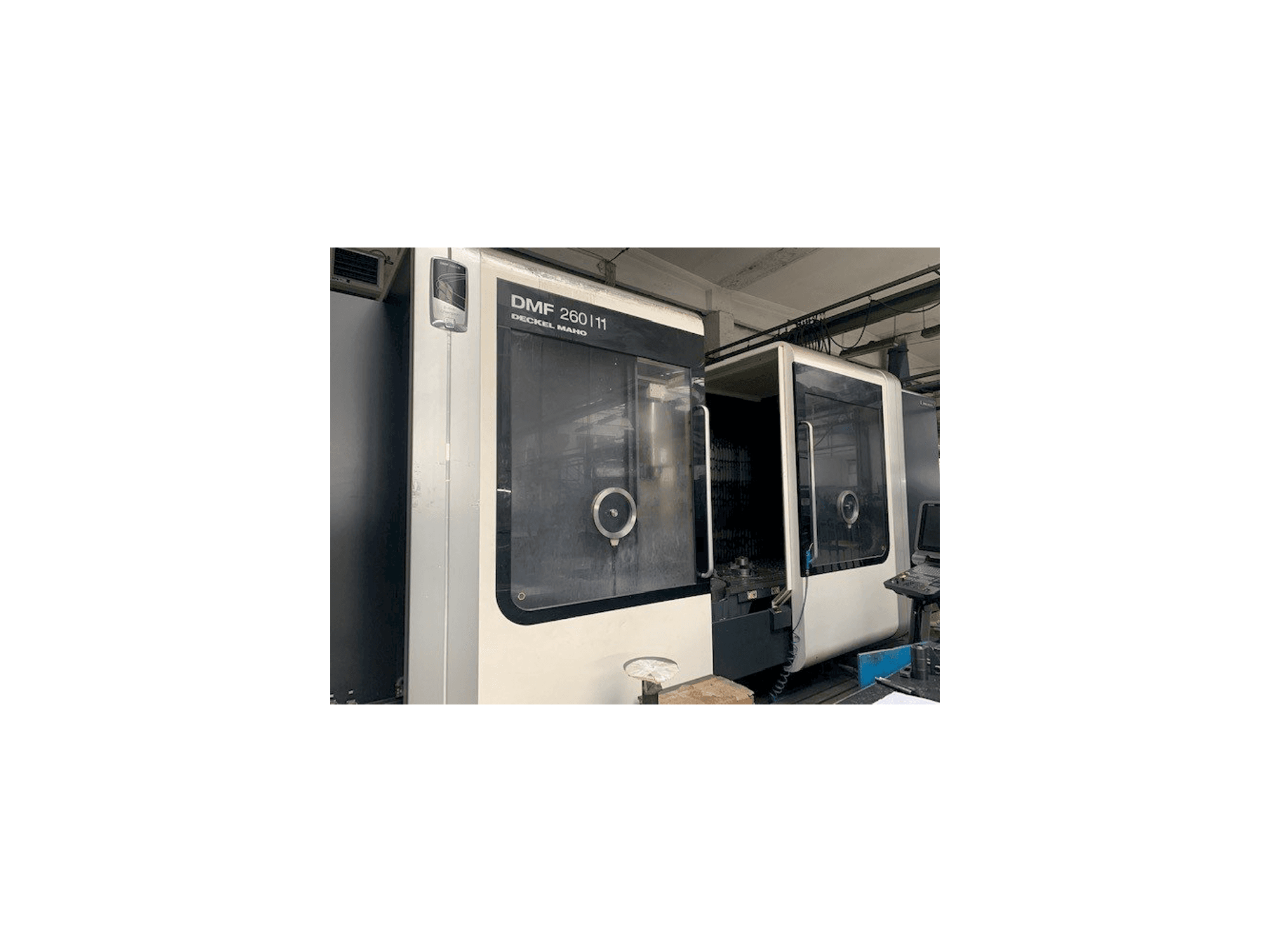 Vista frontal de la máquina DMG DMF 260 linear