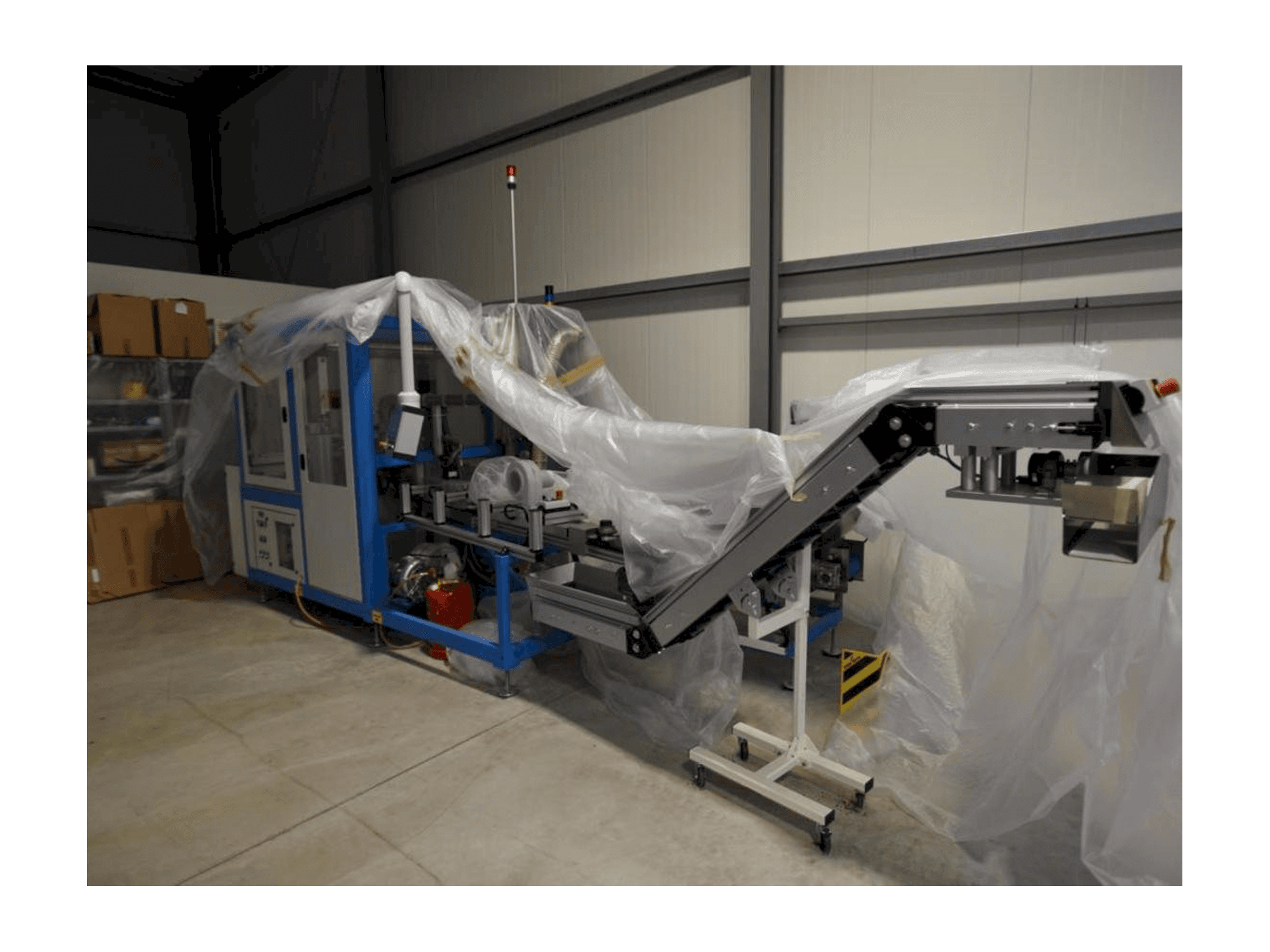 Vista lateral izquierda de la máquina TAMPOPRINT Closure Print C