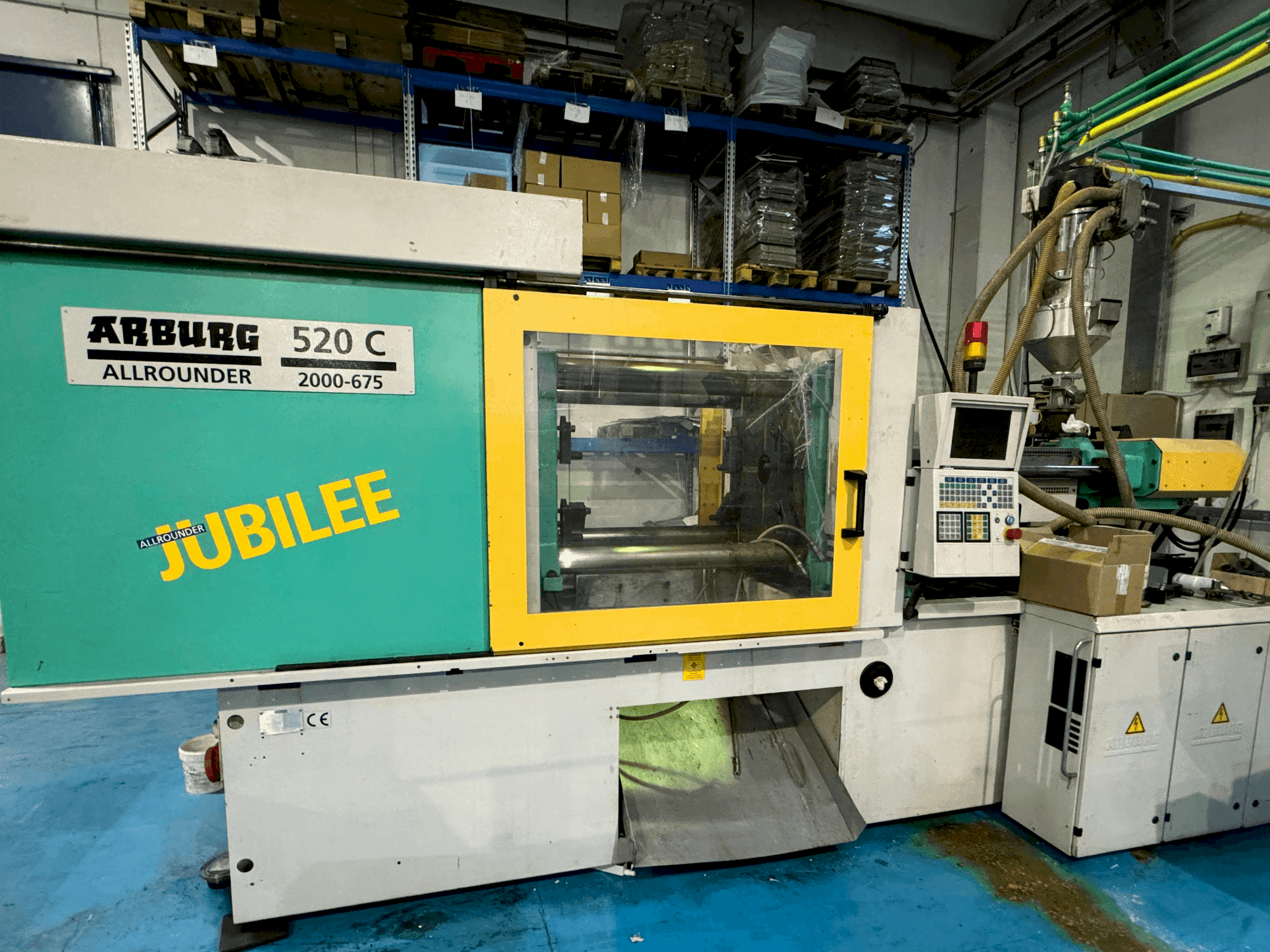 Vista frontal de la máquina Arburg ALLROUNDER CENTEX 520 C 2000-675
