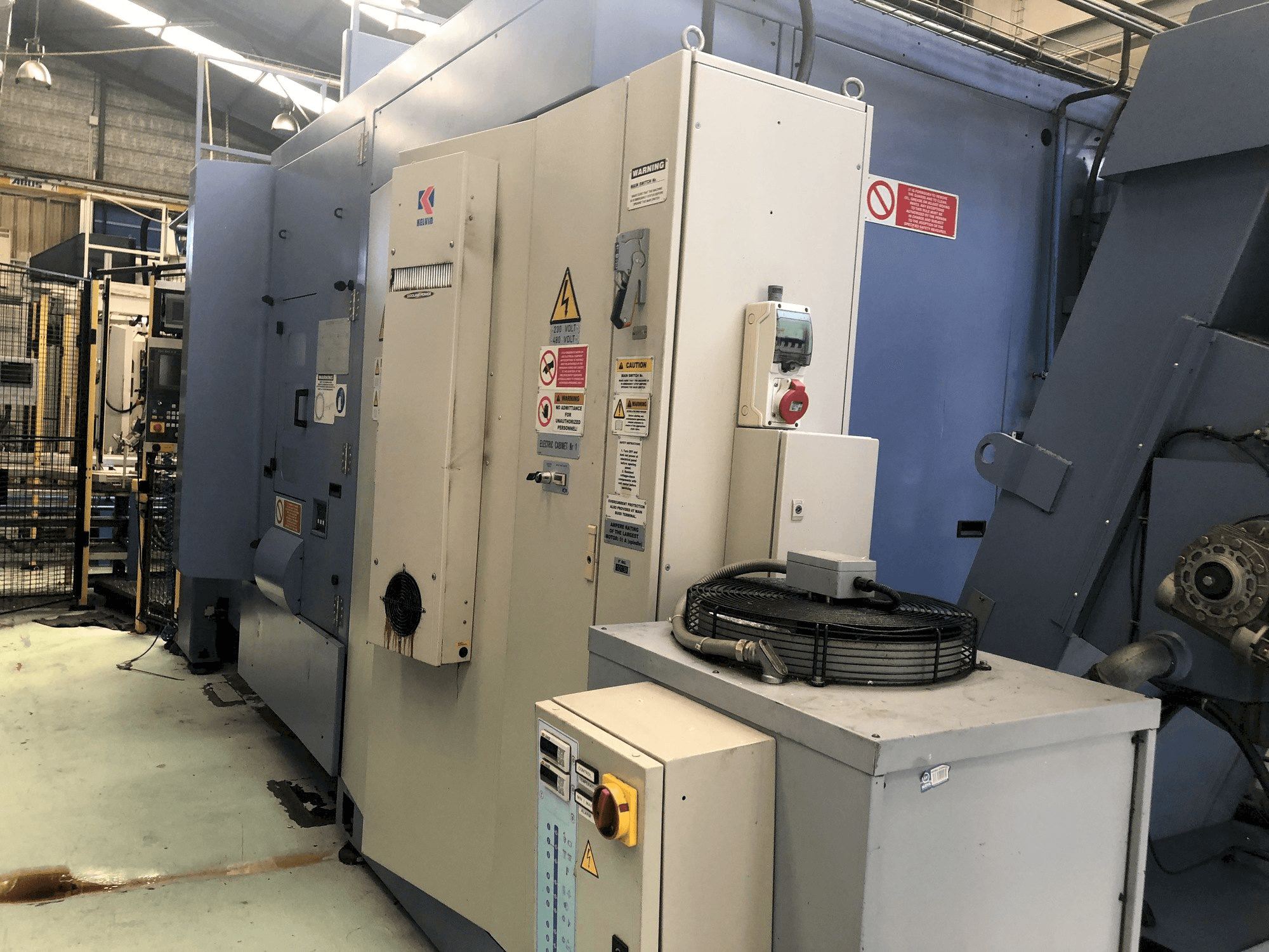 Vista frontal de la máquina MCM Clock