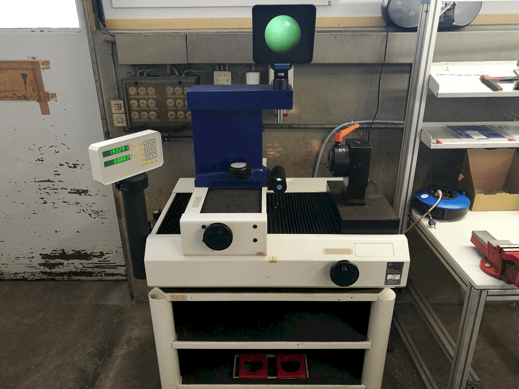 Vista frontal de la máquina Zoller H420