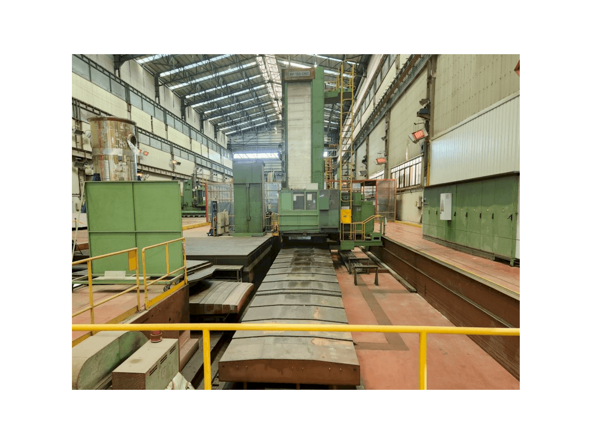 Vista frontal de la máquina WMW BP 160 CNC