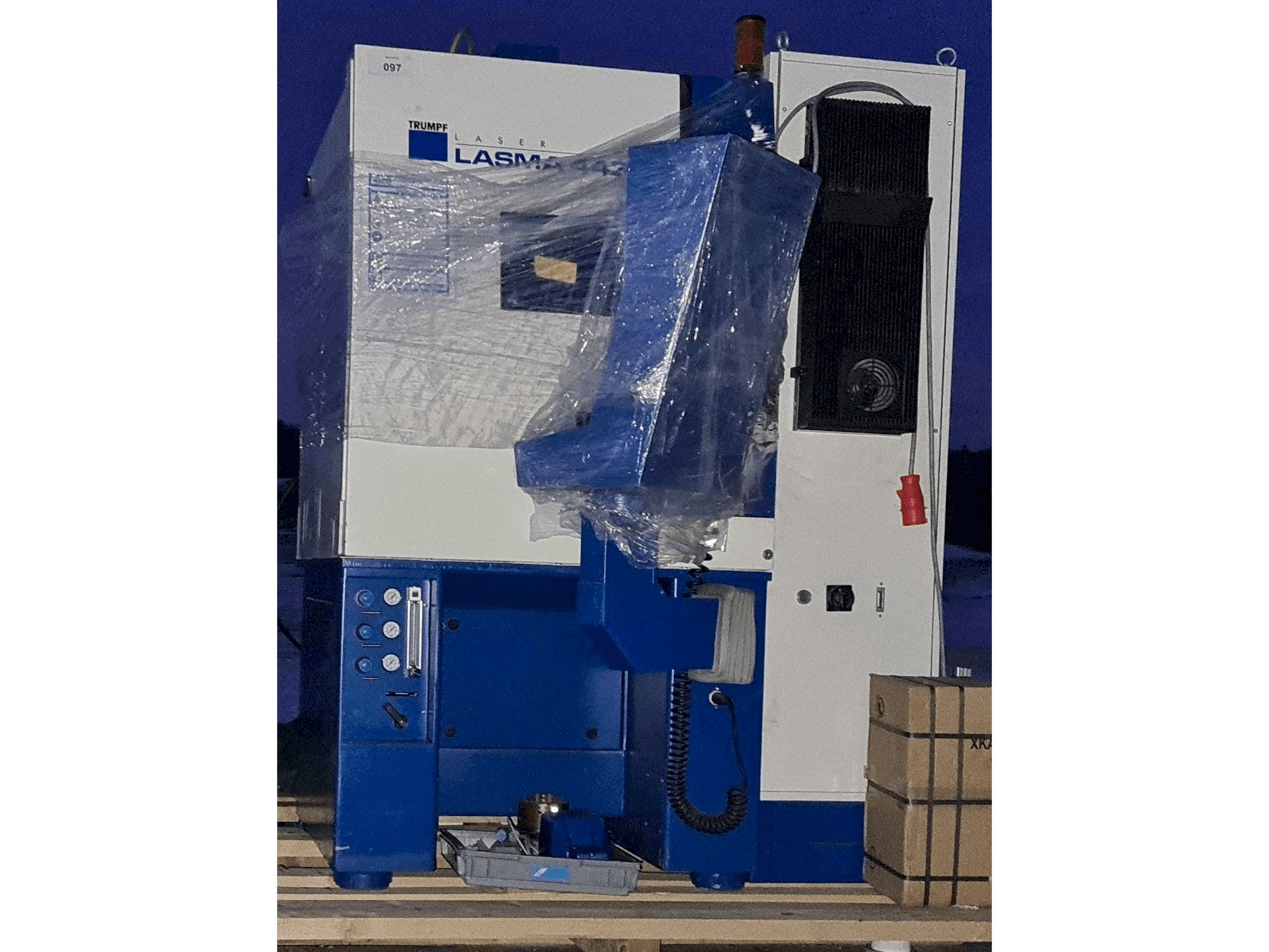 Vista frontal de la máquina TRUMPF HL 124P LCB