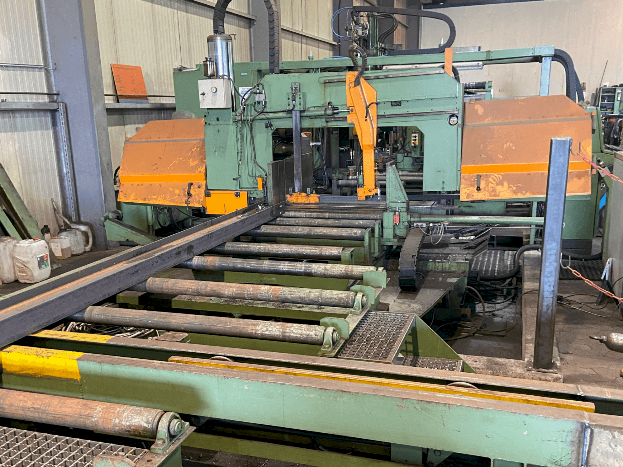 Vista frontal de la máquina MEBA 560 DG-1000 + PEDDINGHAUS TDK 1000 /9P