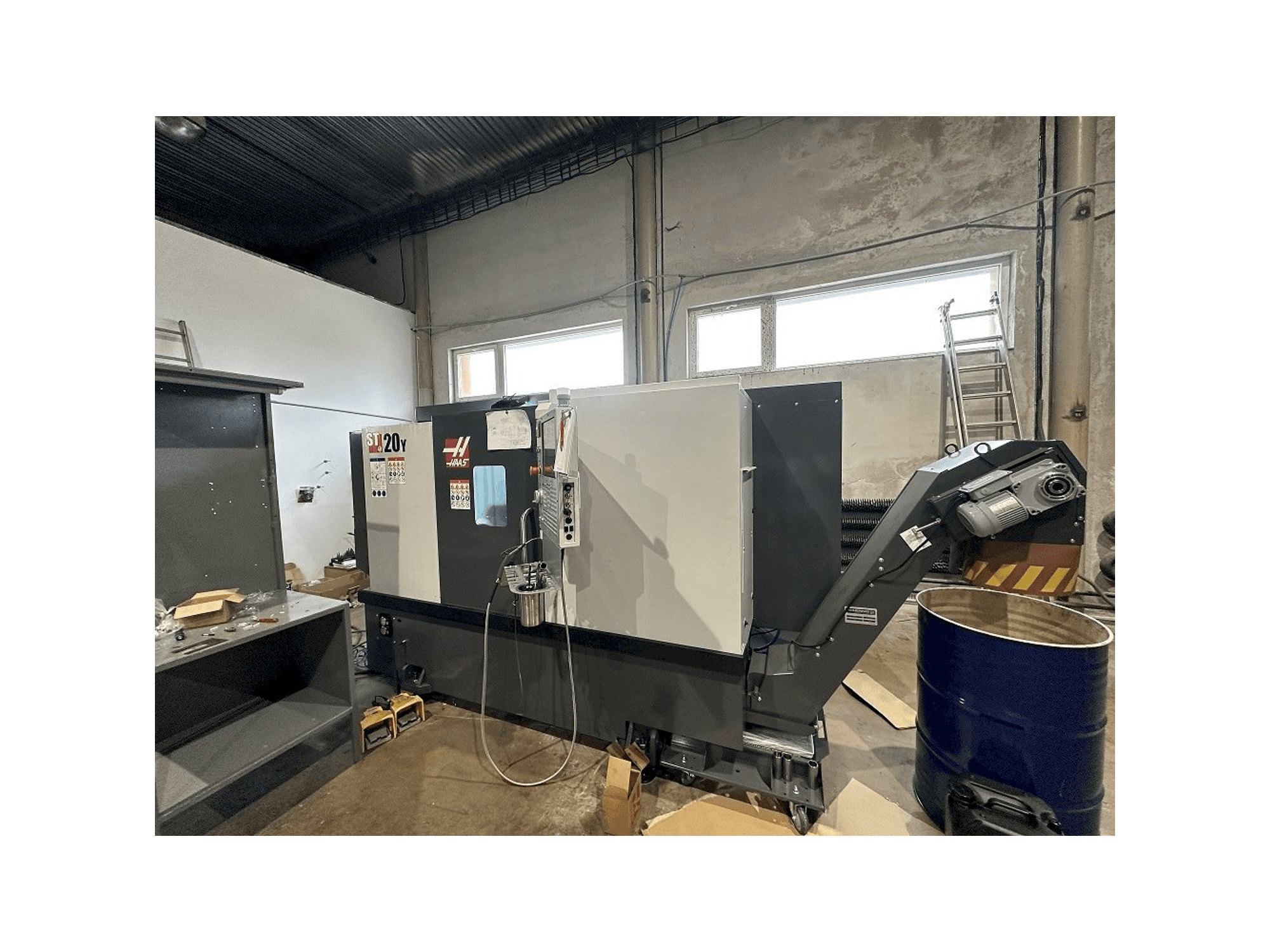 Vista frontal de la máquina HAAS ST-20Y