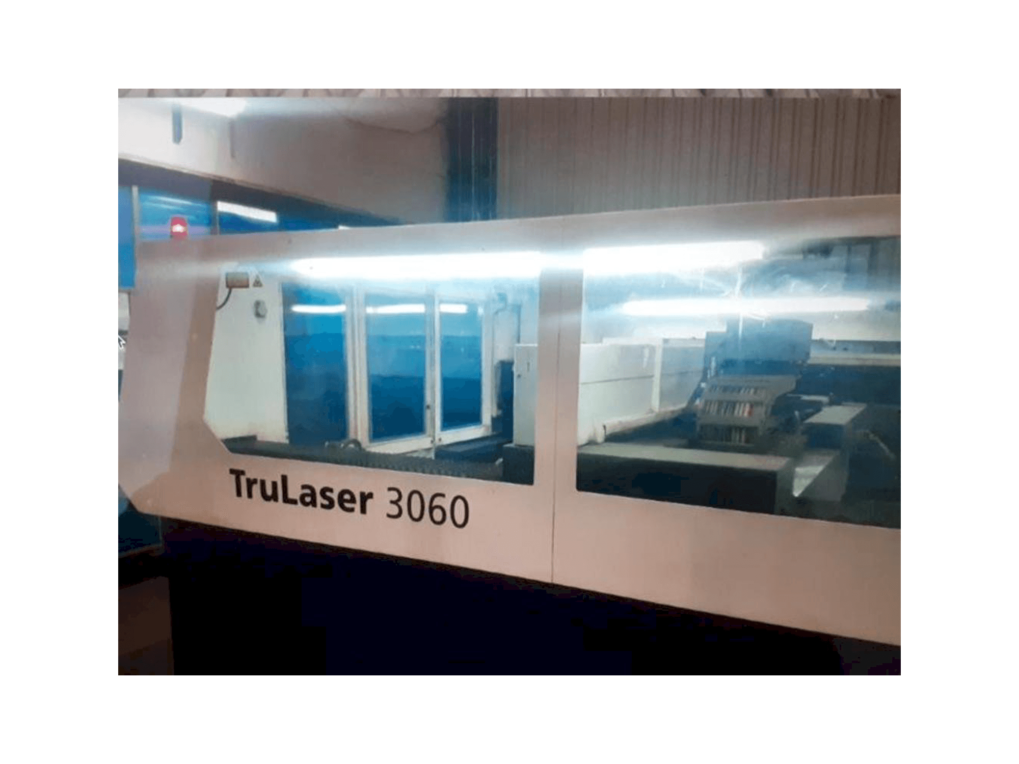 Vista frontal de la máquina Trumpf Trulaser 3060