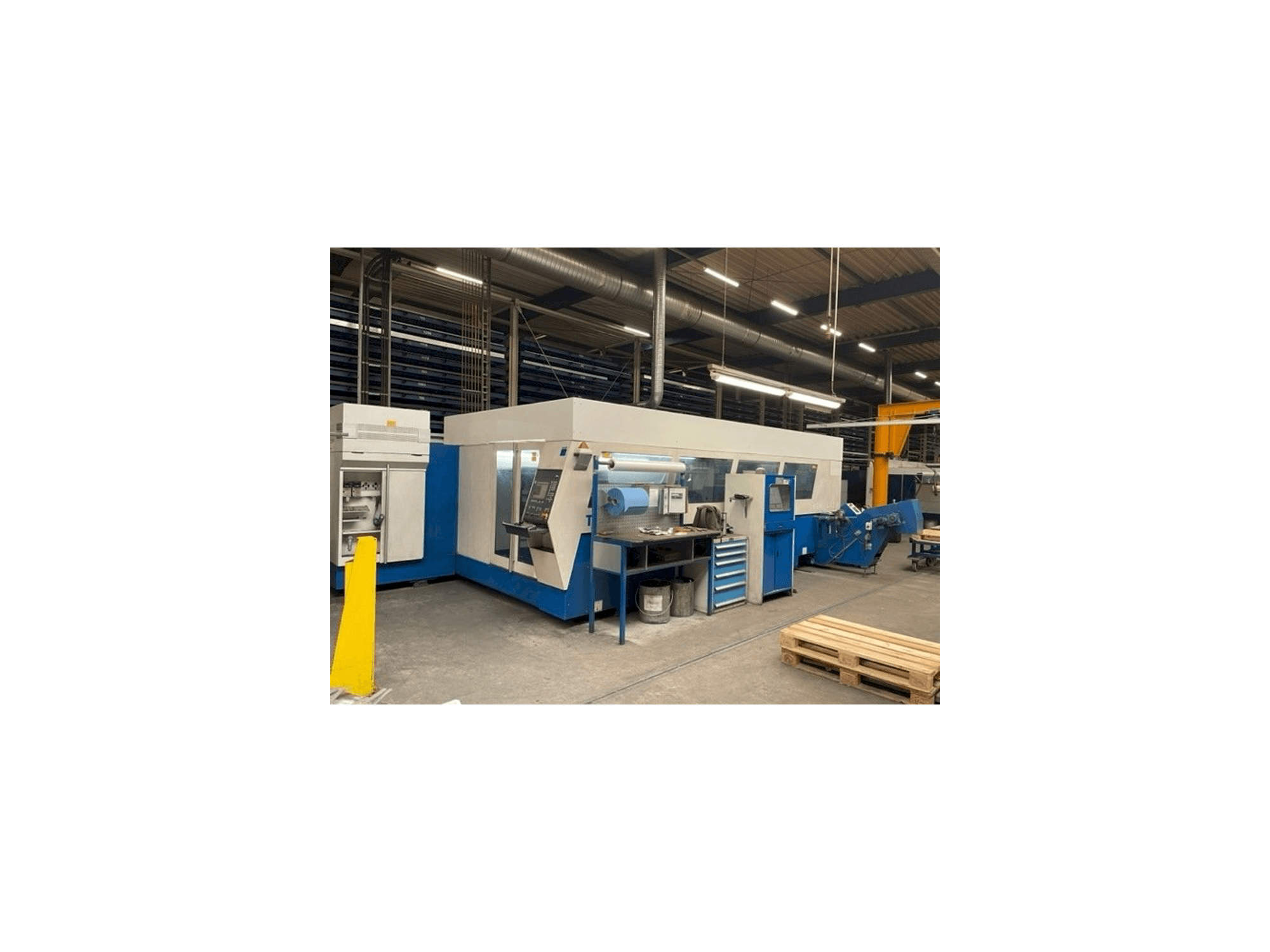 Vista frontal de la máquina Trumpf TruLaser 5040 classic