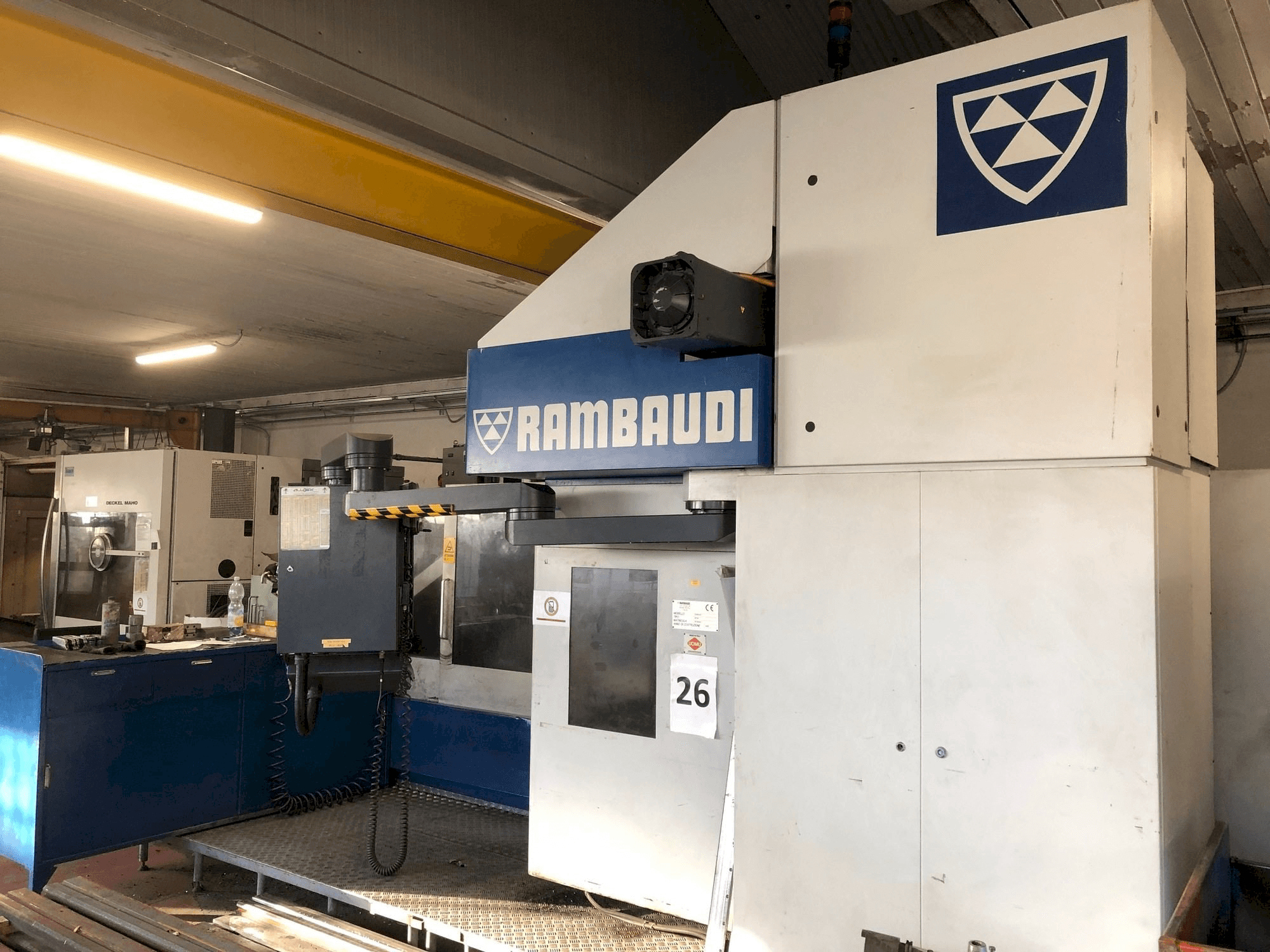 Vista frontal de la máquina Rambaudi Ramfast RF105