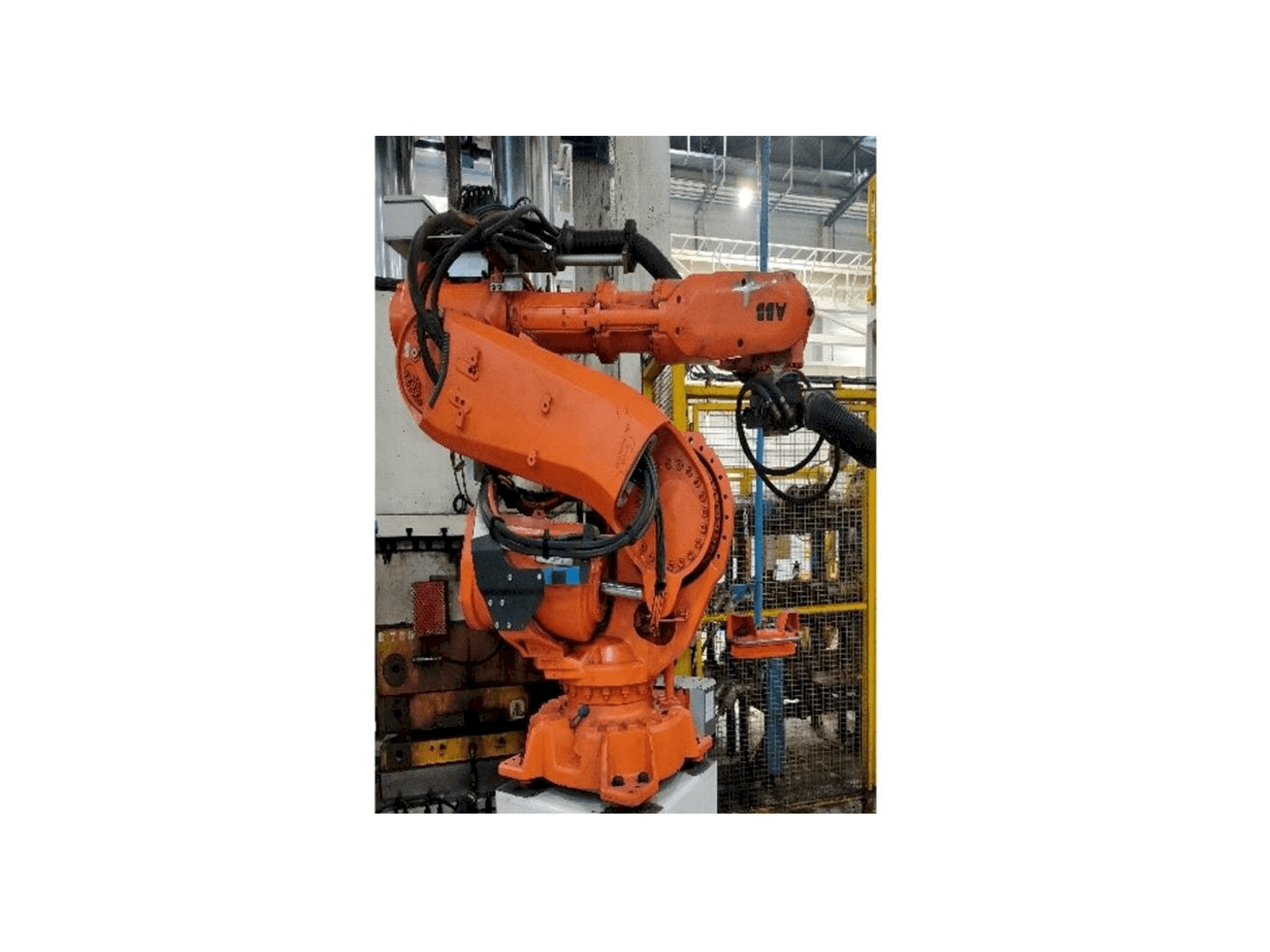 Vista frontal de la máquina ABB IRB 6640-185/2.8