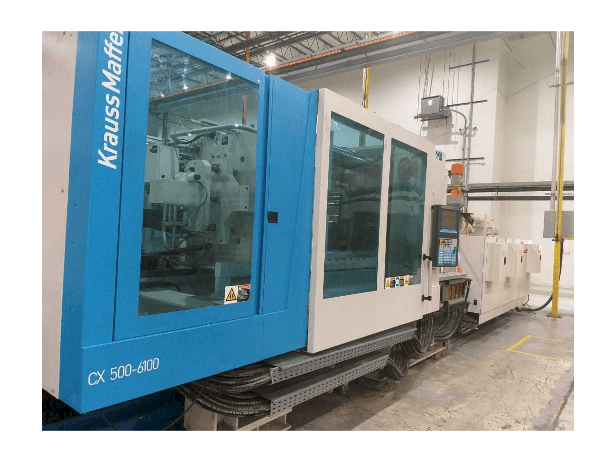 Vista frontal de la máquina Krauss Maffei 500-6100 CX